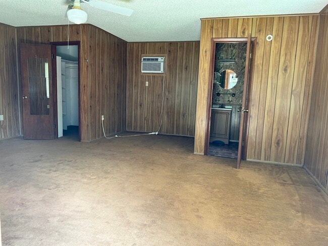 Building Photo - 7214 Sharpview Dr