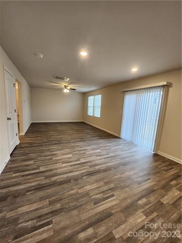 Building Photo - 2415 Cranberry Wy