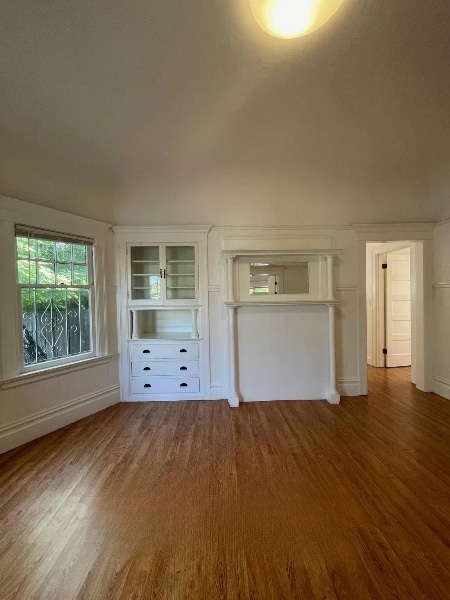 Living Room 3 - 535 30th St