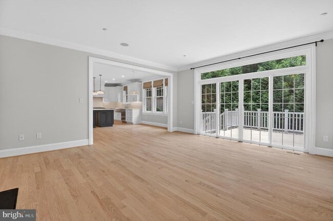 Building Photo - 5718 Huntington Pkwy