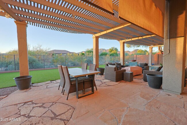 Building Photo - 40704 N Bell Meadow Trail