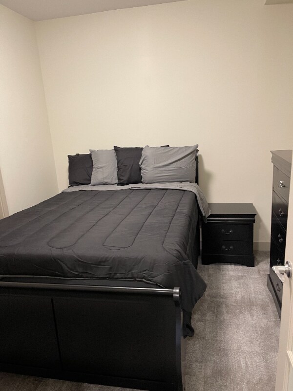 Building Photo - 1417 W9th St