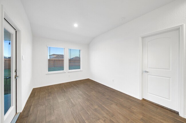 Building Photo - 21234 Riverdew Dr