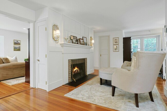 Building Photo - 46 Griffen Ave