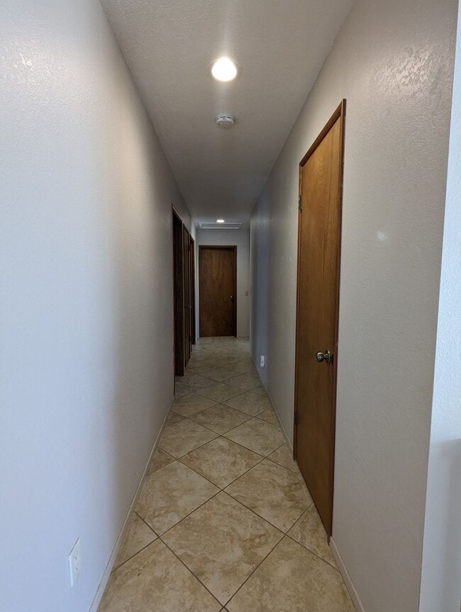Building Photo - Resort Living in Desert Hot Springs