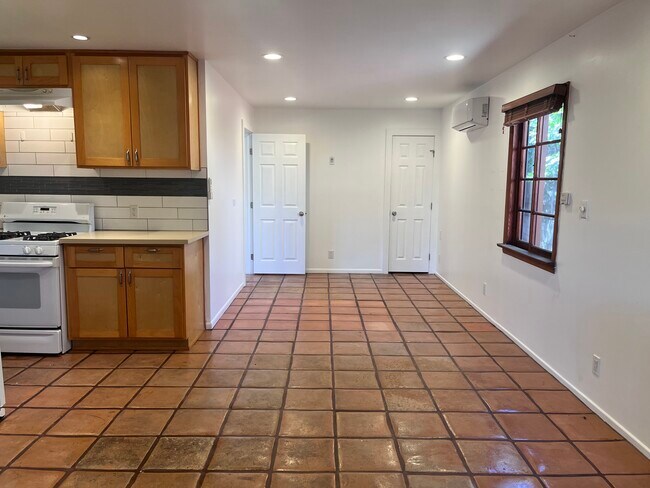 Building Photo - 507 Ashland Ave