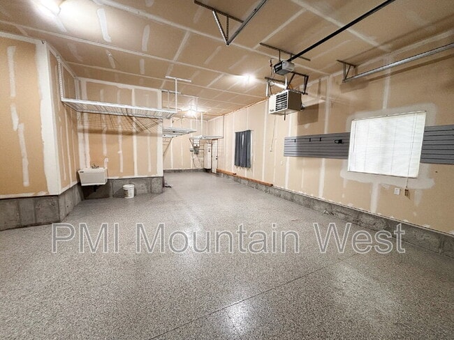 Building Photo - 2241 W 2475 N