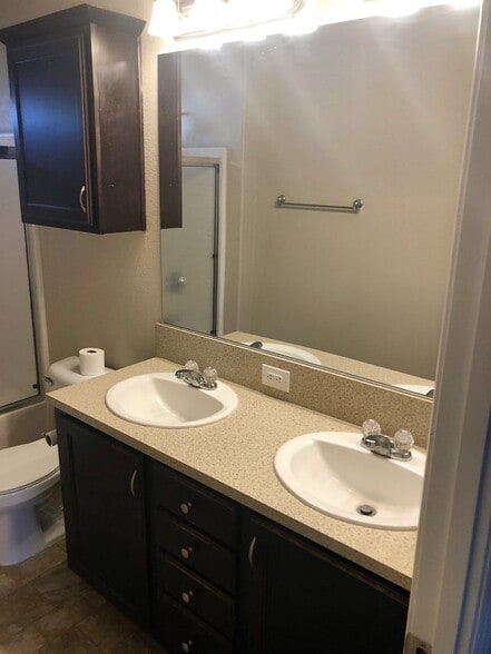bathroom 1 - 15935 Spring Oaks Rd