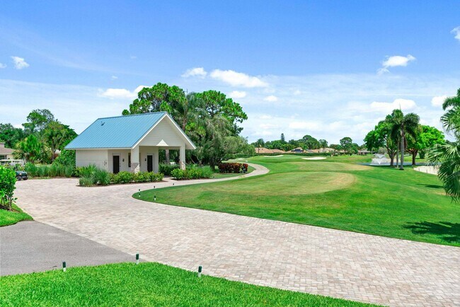 Building Photo - 6204 Celadon Cir