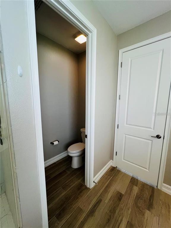 Building Photo - 4567 Tivoli Dr