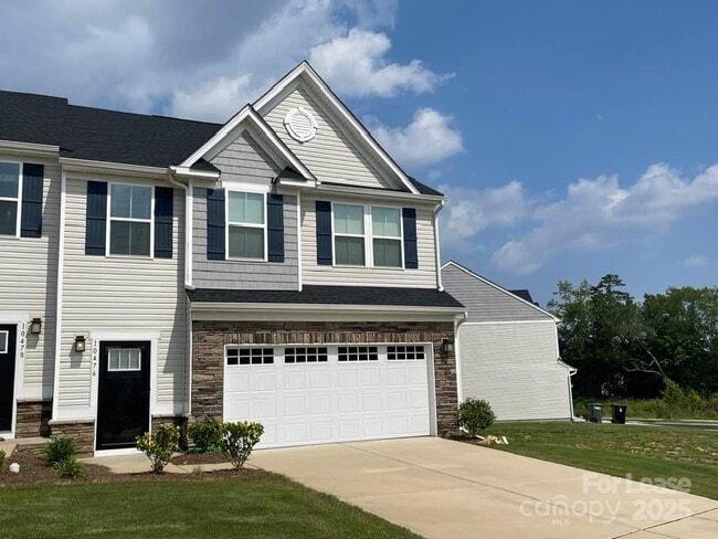 Primary Photo - 10476 Dalton Woods Ct NW