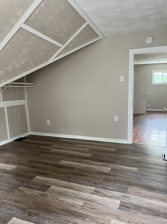 Building Photo - 6 Schley Pl