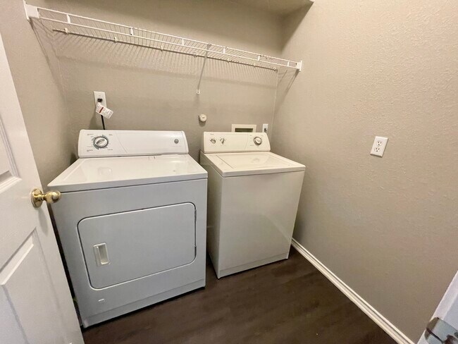 Building Photo - 13804 Harris Ridge Blvd