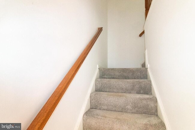 Building Photo - 104 Stingray Ct
