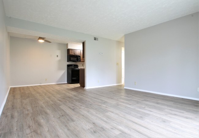 Building Photo - Cornhusker Creek Apartments