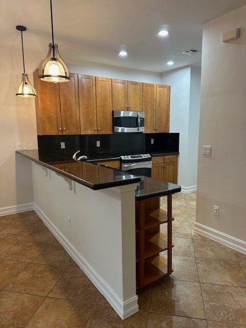 Building Photo - 10261 Olivewood Way