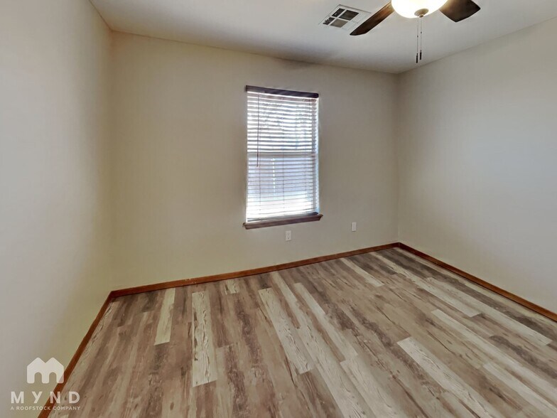 Building Photo - 3325 Remington Ct