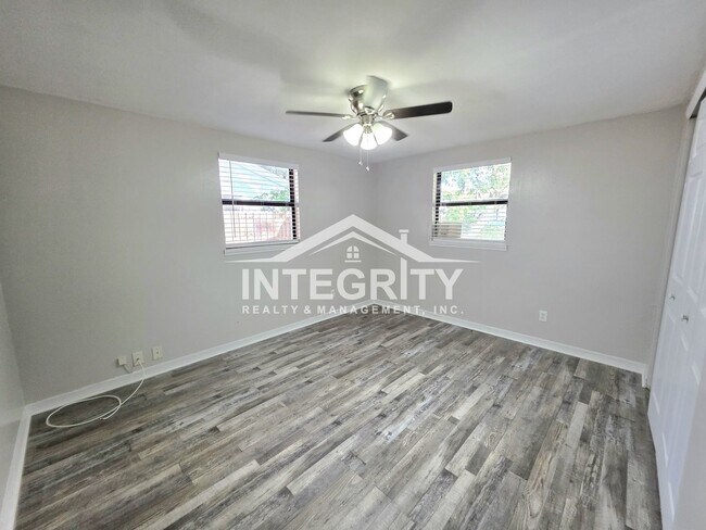 Building Photo - 3612 Phillips St