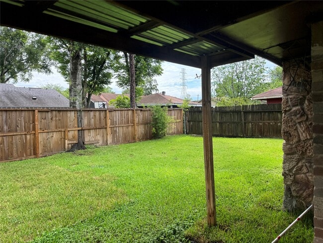 Building Photo - 10415 Sageburrow Dr
