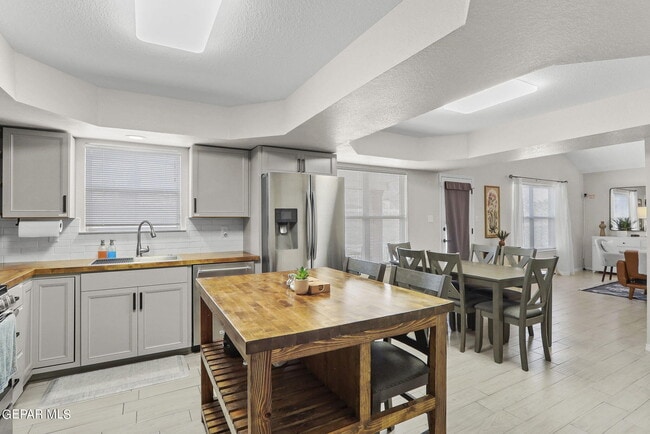 Building Photo - 5059 Crystal Sands Ct
