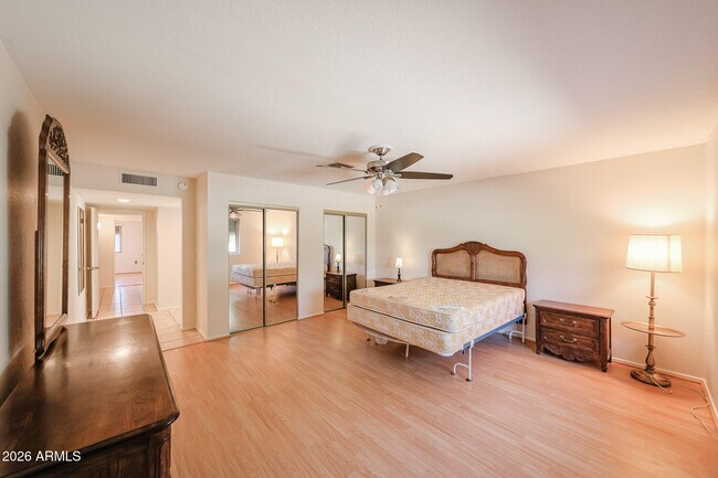 Building Photo - 9821 N 110th Ave