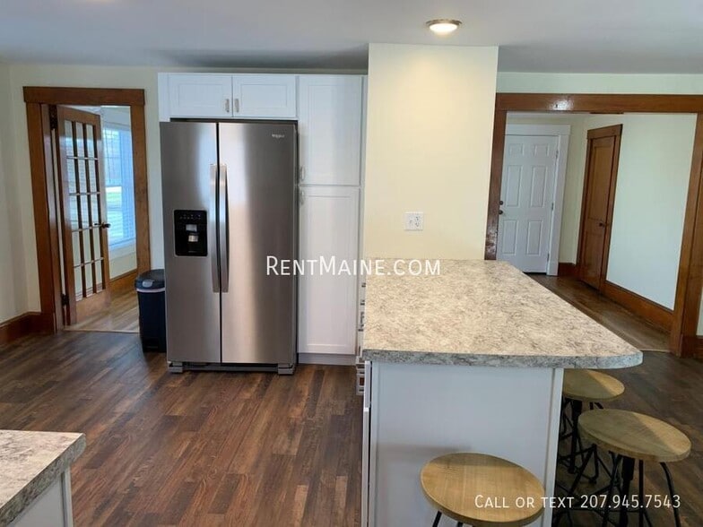 Building Photo - 54 Western Ave