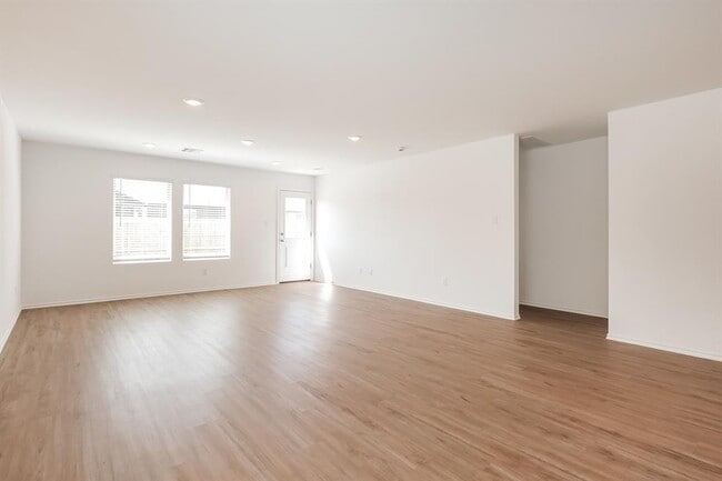 Building Photo - 11624 SW 38th St