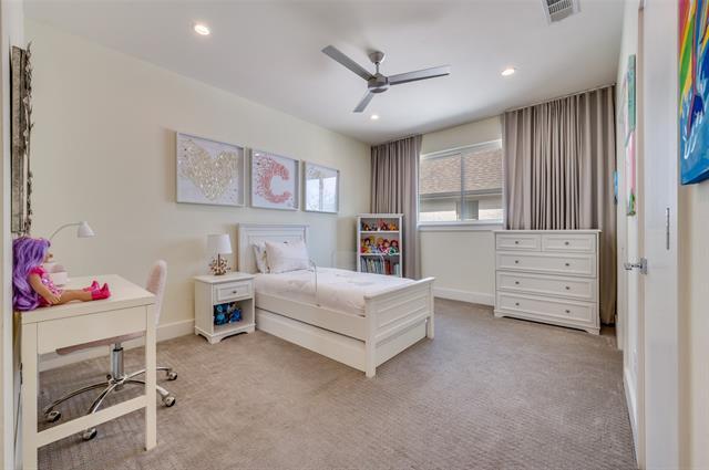 Building Photo - 3925 Lively Ln