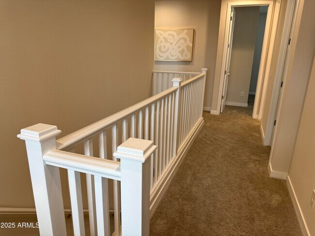 Building Photo - 1193 E Spruce Dr