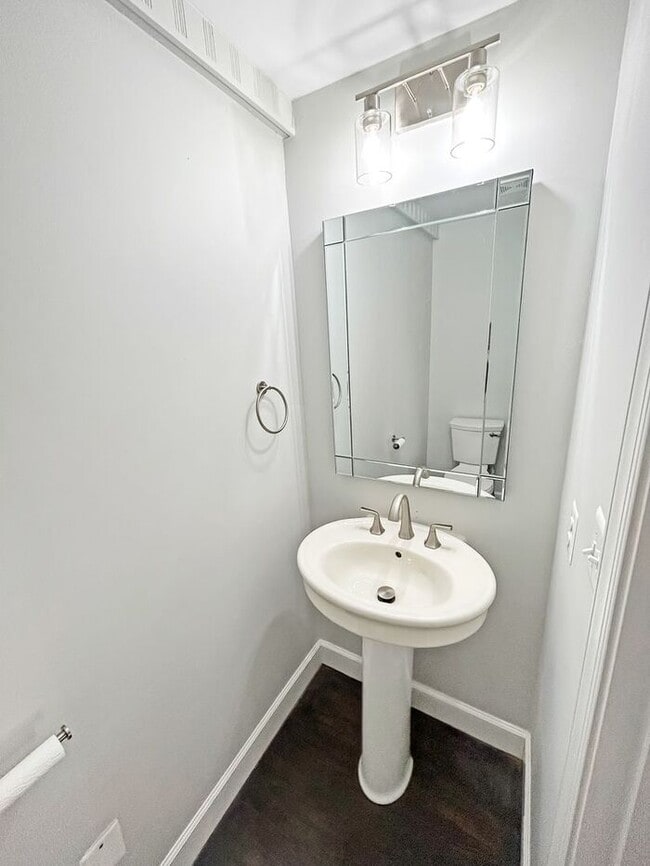 Building Photo - 974 Crystal Rock Rd