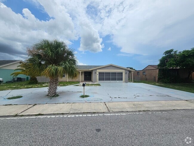 Building Photo - 3736 Sail Dr