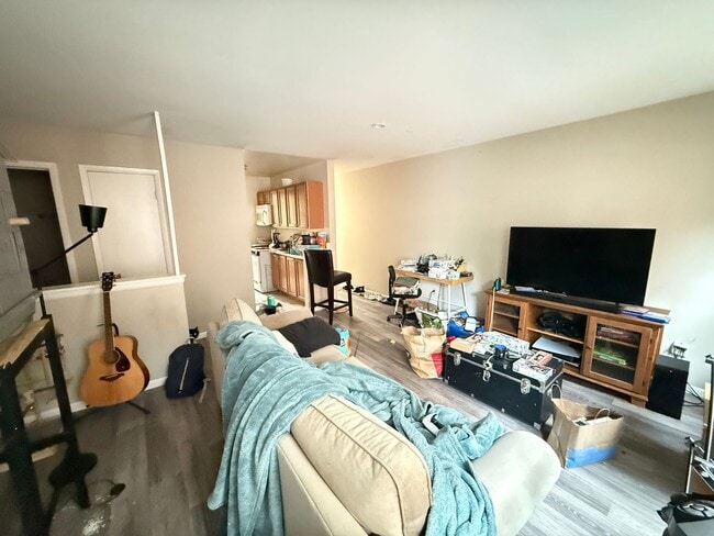Interior Photo - 3069 Oakland