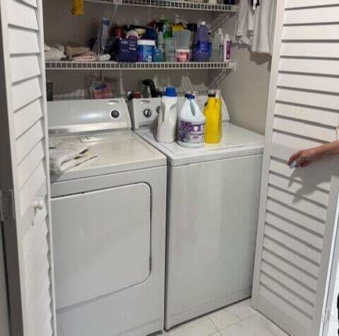 Building Photo - 7770 Tahiti Ln