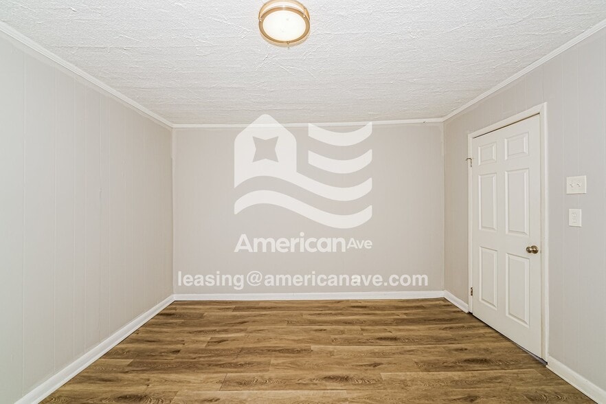 Building Photo - 2821 Snavely Ave SW