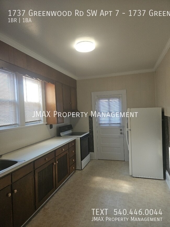 Building Photo - 1737 Greenwood Rd SW