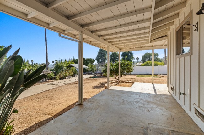 Building Photo - 1519 Tibidabo Dr
