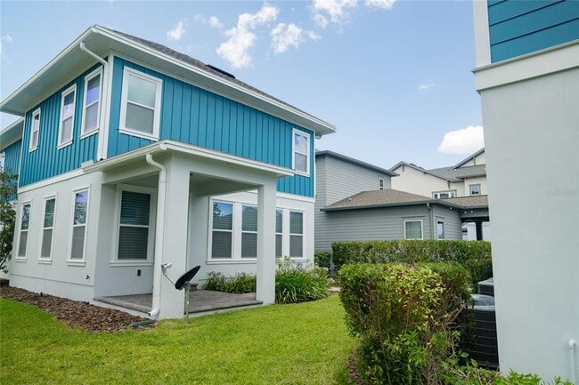 Building Photo - 13087 Salk Way