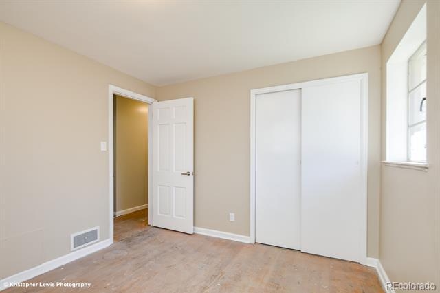 Building Photo - 145 N Downing St