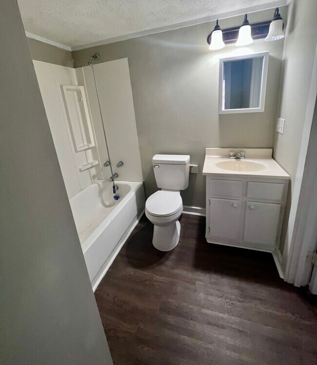 Building Photo - 305 Warpath Rd