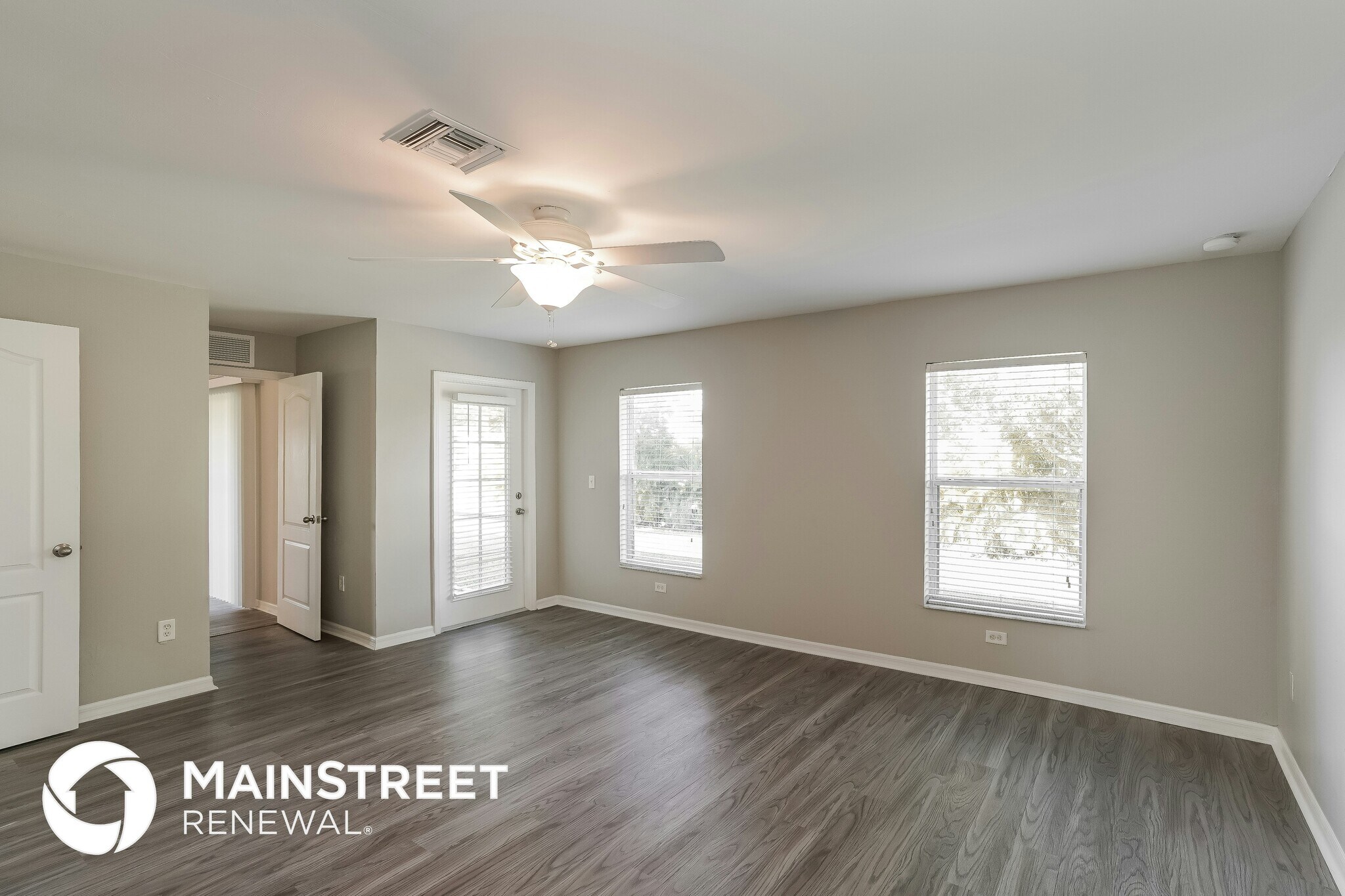 Building Photo - 3620 NE 9th Ave