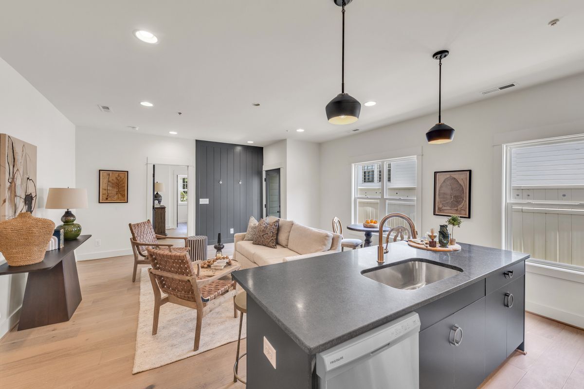 Building Photo - 4115 4th Ave S