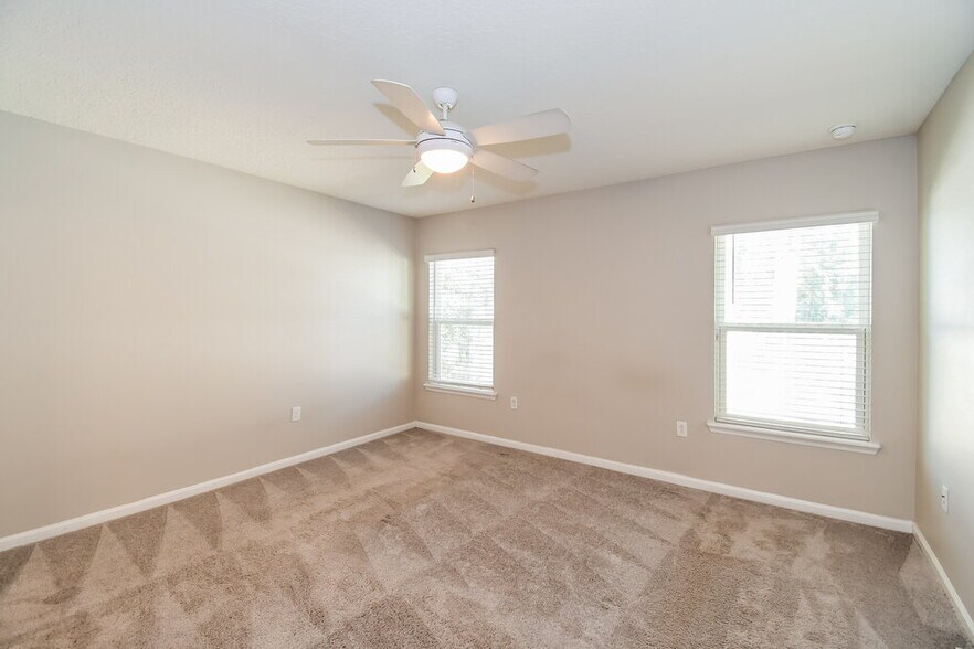 Building Photo - 9591 Palm Reserve Dr