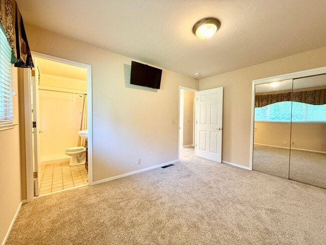 Building Photo - 1163 Grand Teton Dr