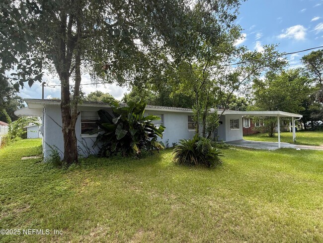 Building Photo - 1909 Layton Rd
