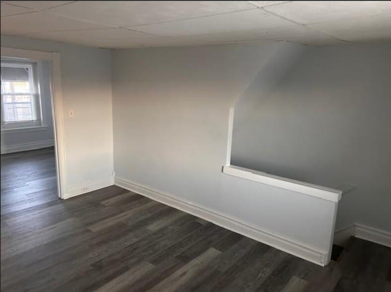 Building Photo - 322 N Franklin St