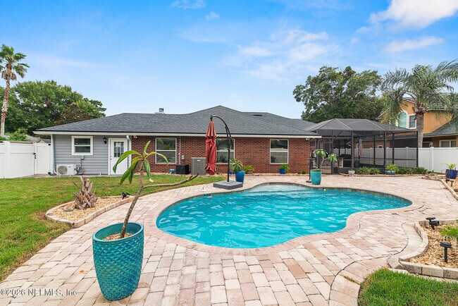 Building Photo - 4032 Lonicera Loop