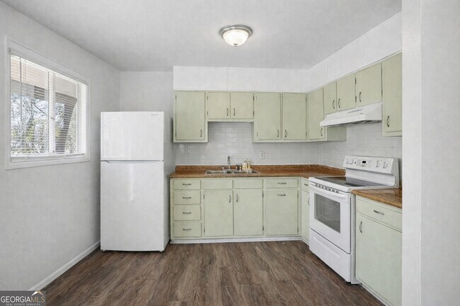 Building Photo - 2505 Shiloh Dr