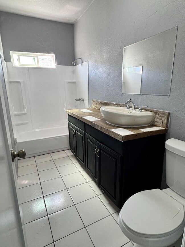 Building Photo - 4151 Dorsey St