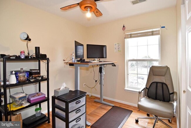 Building Photo - 25445 Carberry Dr