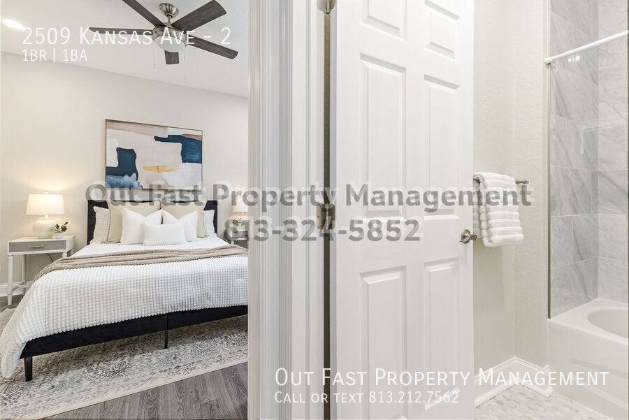 Building Photo - 2509 W Kansas Ave